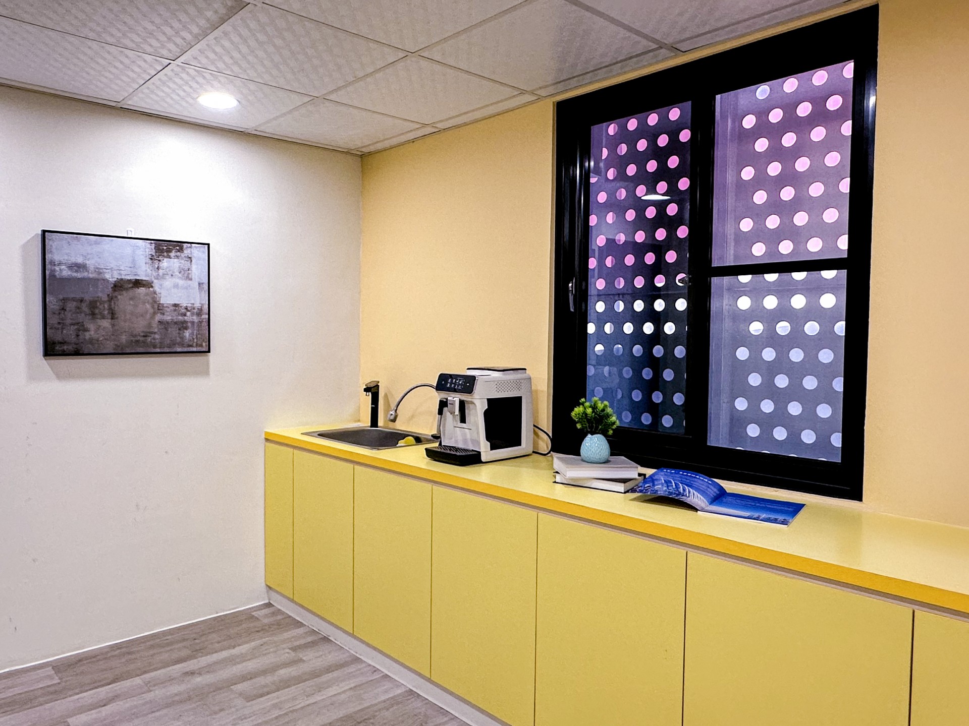 鴻矅商務空間 4